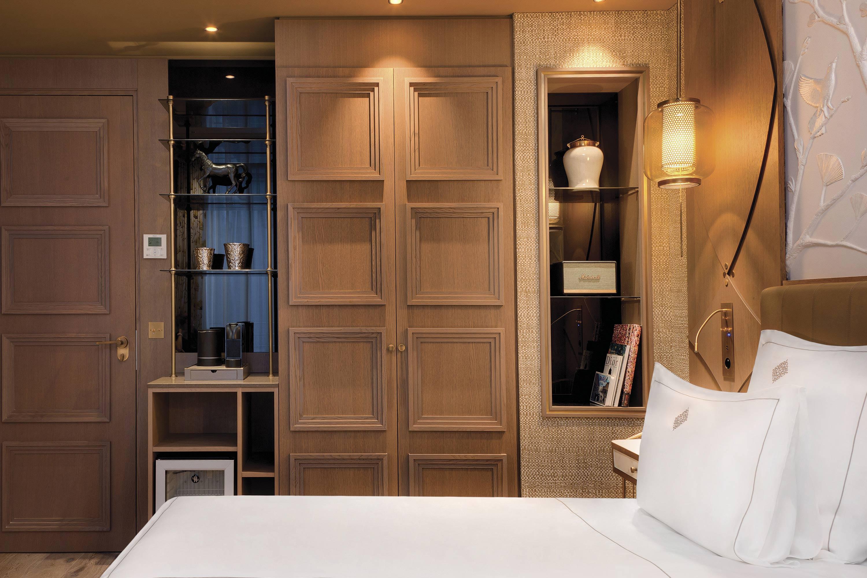Hotel La Demeure Montaigne Parijs