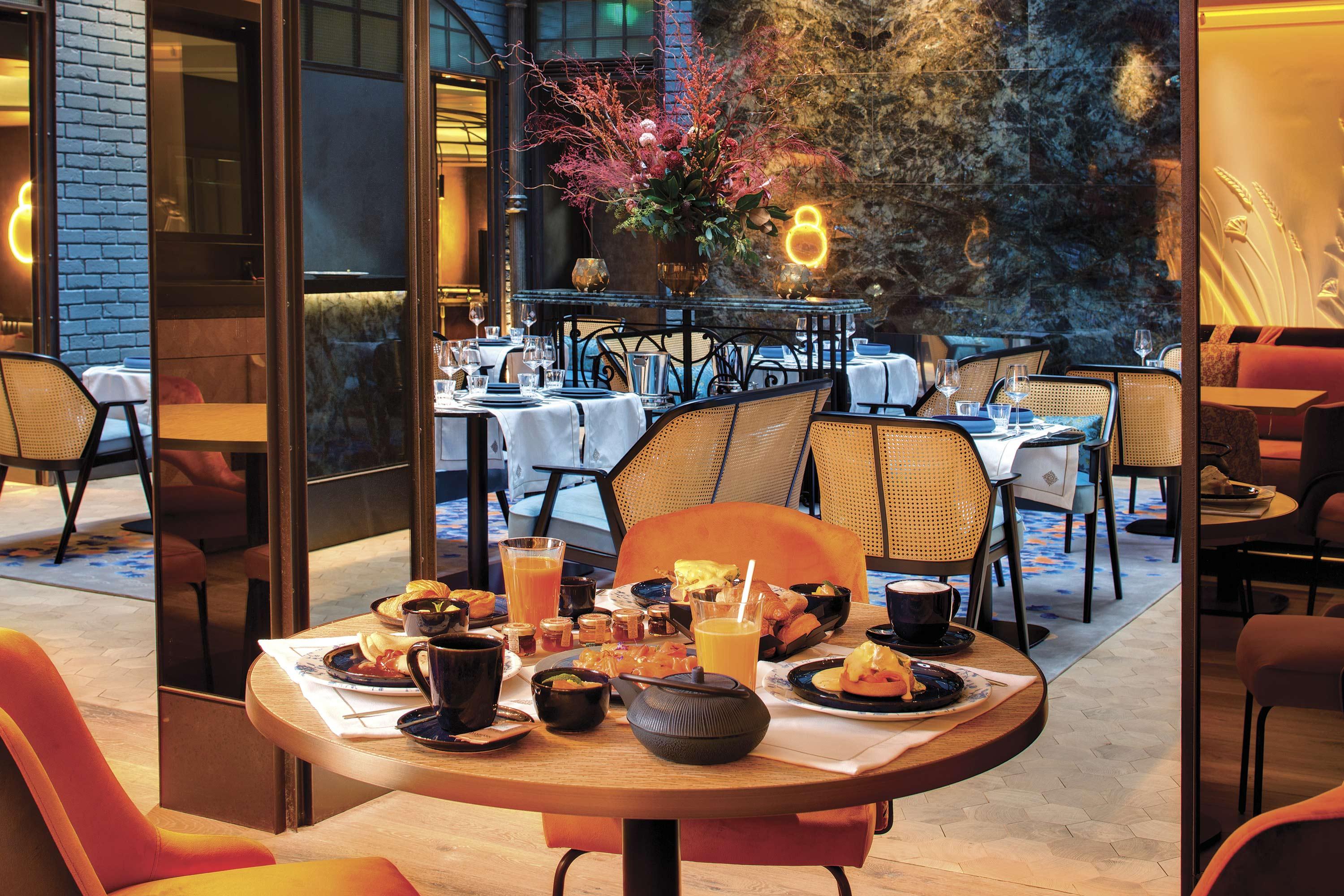 Hotel La Demeure Montaigne Parijs